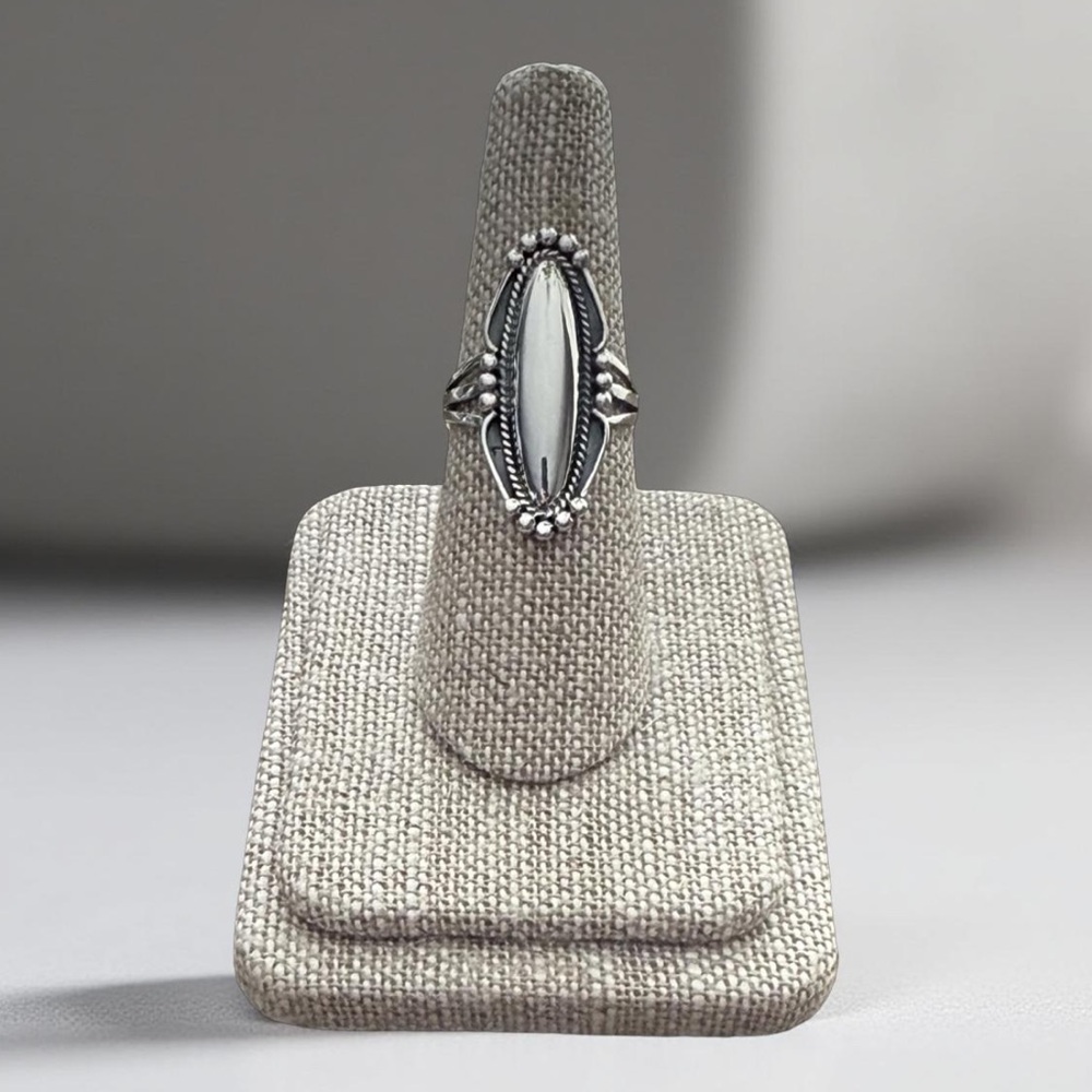 NWT 925 Sterling Silver Oval Ring! Available in sizes 7-10! NEW!
